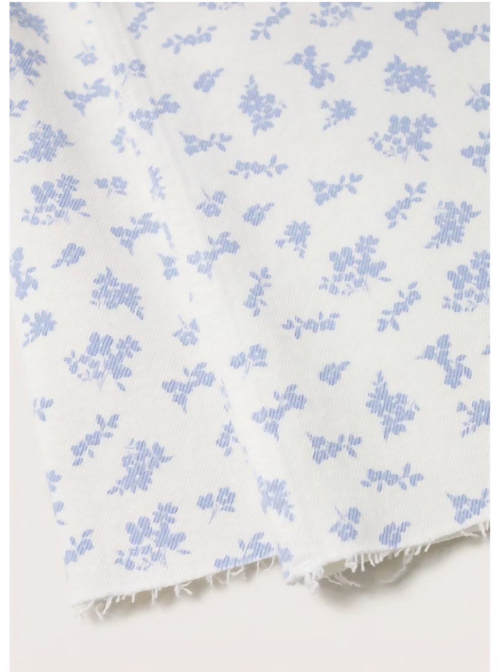 Mango Wide-Leg Floral Print Pants in White and Light Blue - Picture 5 of 10